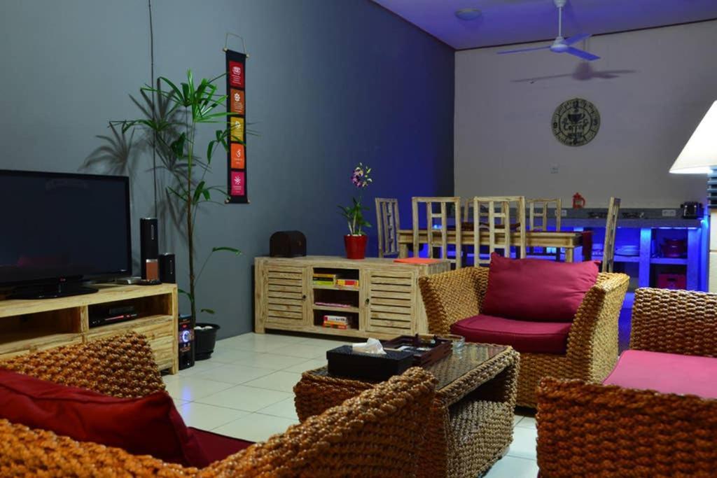 Villa Eden Seminyak Экстерьер фото